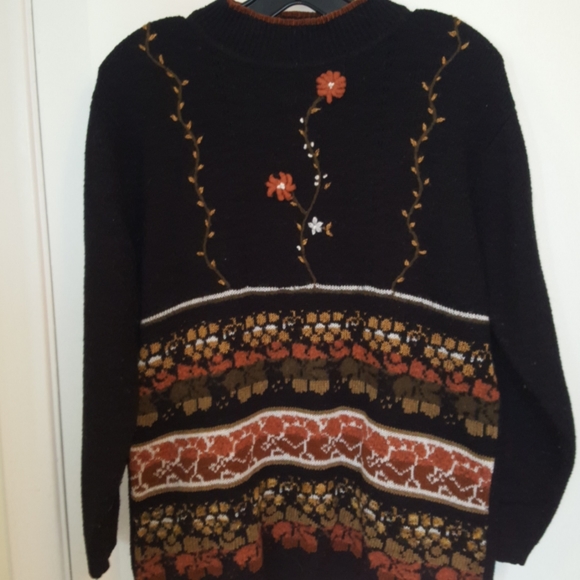 Barbra Sue black sweater with floral design - Picture 1 of 3